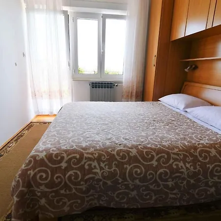 In 34158 Apartamento