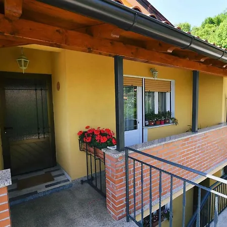 Apartment In 34158 Moscenicka Draga
