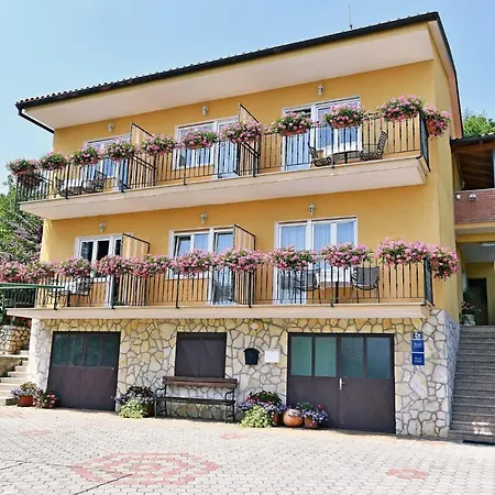 Appartamento In 34158