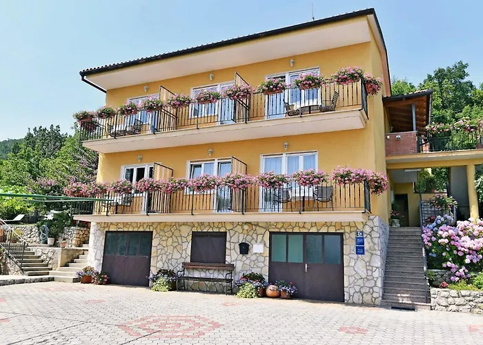 Appartamento In 34158